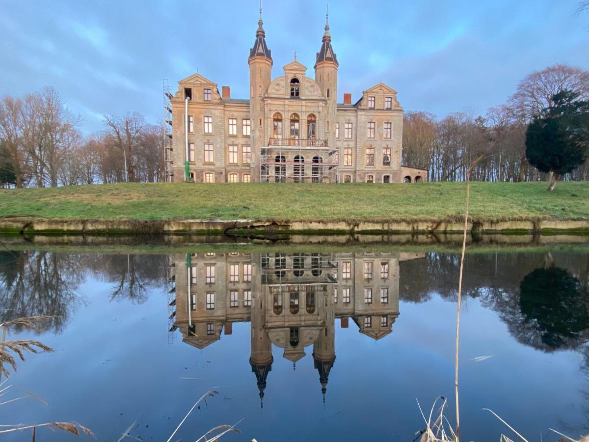 Hotel Am Schlosspark Mallin Exteriér fotografie